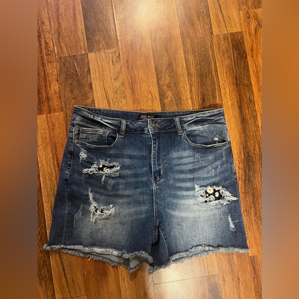 Women’s Judy blue shorts